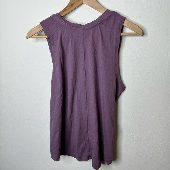 Peloton Muscle Tank Top - Purple Graphic Workout Tee Size Medium - Picture 4 of 5